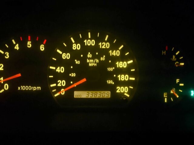 Кіа Соренто, об'ємом двигуна 2.5 л та пробігом 300 тис. км за 4500 $, фото 6 на Automoto.ua