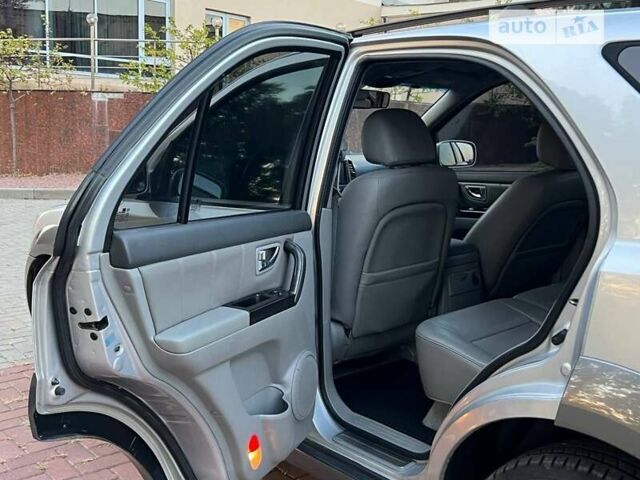Киа Соренто, объемом двигателя 2.5 л и пробегом 233 тыс. км за 9300 $, фото 20 на Automoto.ua