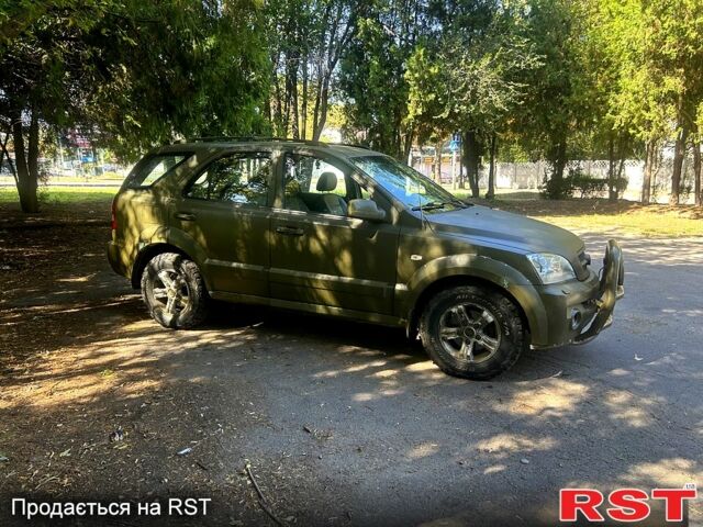 Киа Соренто, объемом двигателя 2.5 л и пробегом 315 тыс. км за 3100 $, фото 2 на Automoto.ua