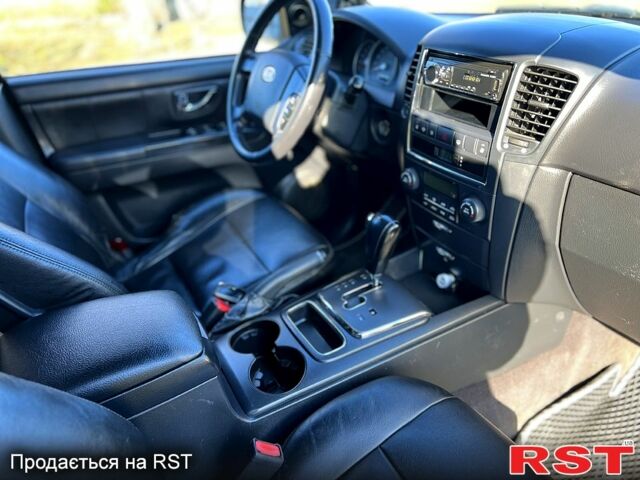 Киа Соренто, объемом двигателя 25 л и пробегом 413 тыс. км за 5400 $, фото 7 на Automoto.ua