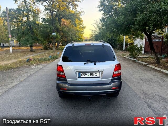 Киа Соренто, объемом двигателя 2.5 л и пробегом 200 тыс. км за 3950 $, фото 2 на Automoto.ua