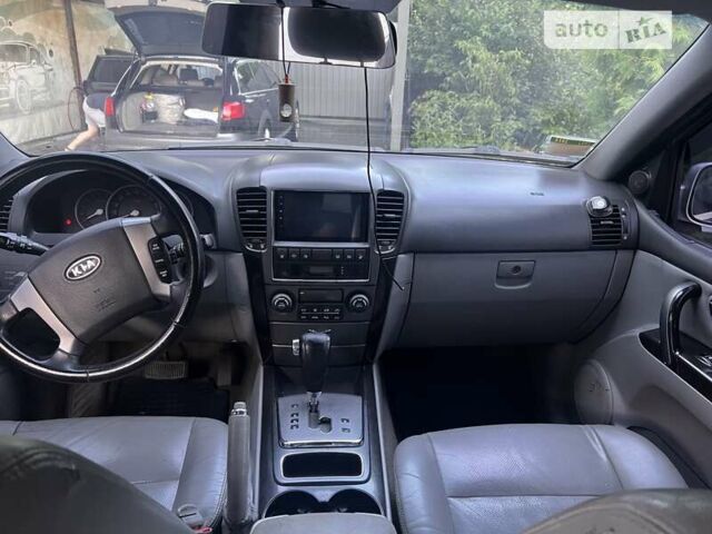 Киа Соренто, объемом двигателя 2.5 л и пробегом 173 тыс. км за 8500 $, фото 13 на Automoto.ua