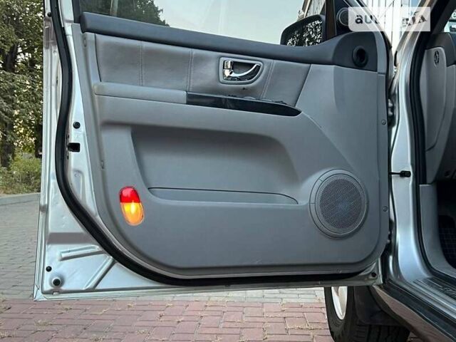 Киа Соренто, объемом двигателя 2.5 л и пробегом 233 тыс. км за 9300 $, фото 19 на Automoto.ua