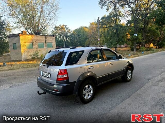 Киа Соренто, объемом двигателя 2.5 л и пробегом 200 тыс. км за 3950 $, фото 3 на Automoto.ua