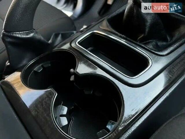 Кіа Соренто, об'ємом двигуна 2.5 л та пробігом 227 тис. км за 9500 $, фото 14 на Automoto.ua