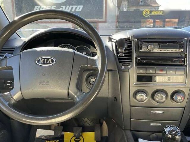 Киа Соренто, объемом двигателя 2.5 л и пробегом 177 тыс. км за 9000 $, фото 12 на Automoto.ua