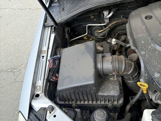 Киа Соренто, объемом двигателя 2.5 л и пробегом 200 тыс. км за 5950 $, фото 2 на Automoto.ua