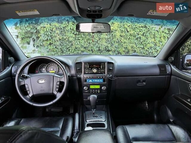 Кіа Соренто, об'ємом двигуна 2.5 л та пробігом 210 тис. км за 9500 $, фото 10 на Automoto.ua