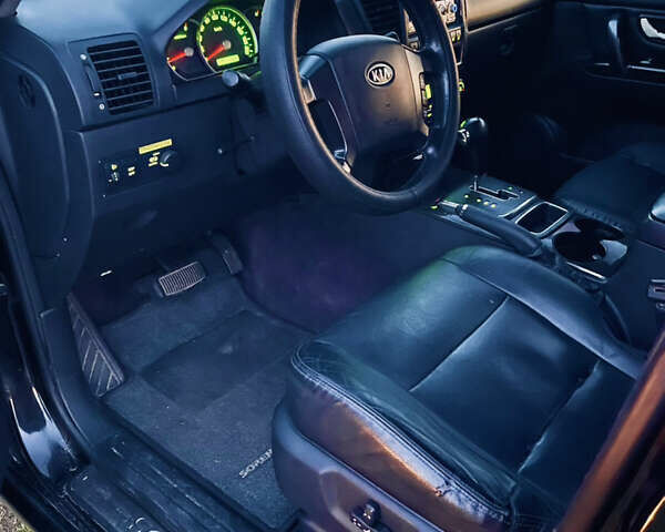 Киа Соренто, объемом двигателя 2.5 л и пробегом 248 тыс. км за 6000 $, фото 21 на Automoto.ua