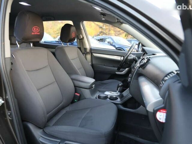 Киа Соренто, объемом двигателя 0 л и пробегом 119 тыс. км за 13000 $, фото 9 на Automoto.ua