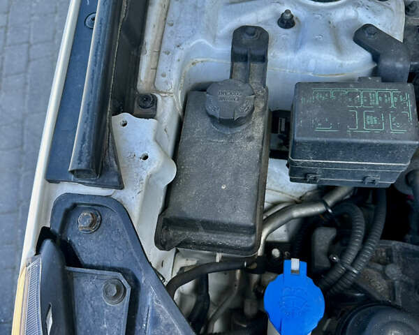 Киа Соренто, объемом двигателя 2.2 л и пробегом 225 тыс. км за 12600 $, фото 44 на Automoto.ua