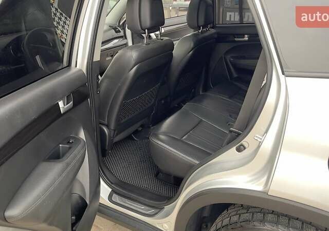 Киа Соренто, объемом двигателя 2.2 л и пробегом 230 тыс. км за 13100 $, фото 6 на Automoto.ua