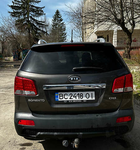 Киа Соренто, объемом двигателя 2.2 л и пробегом 205 тыс. км за 13000 $, фото 2 на Automoto.ua