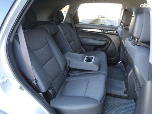 Киа Соренто, объемом двигателя 0 л и пробегом 211 тыс. км за 12000 $, фото 6 на Automoto.ua