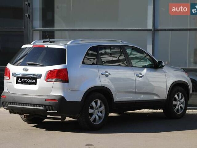 Киа Соренто, объемом двигателя 2.4 л и пробегом 211 тыс. км за 11500 $, фото 3 на Automoto.ua
