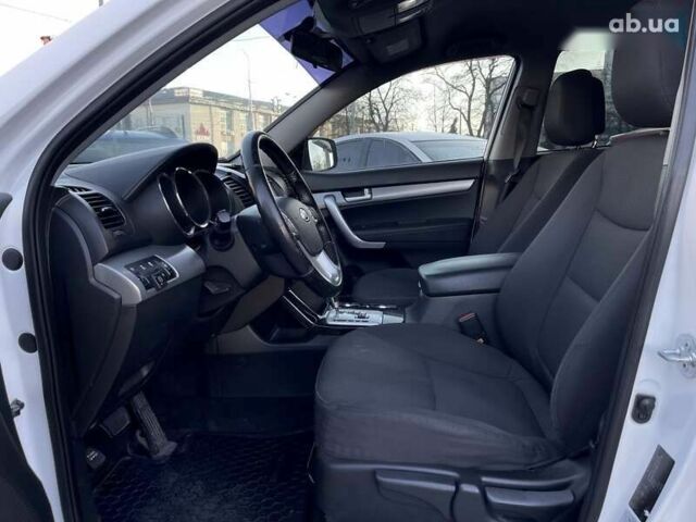 Киа Соренто, объемом двигателя 0 л и пробегом 135 тыс. км за 12800 $, фото 10 на Automoto.ua
