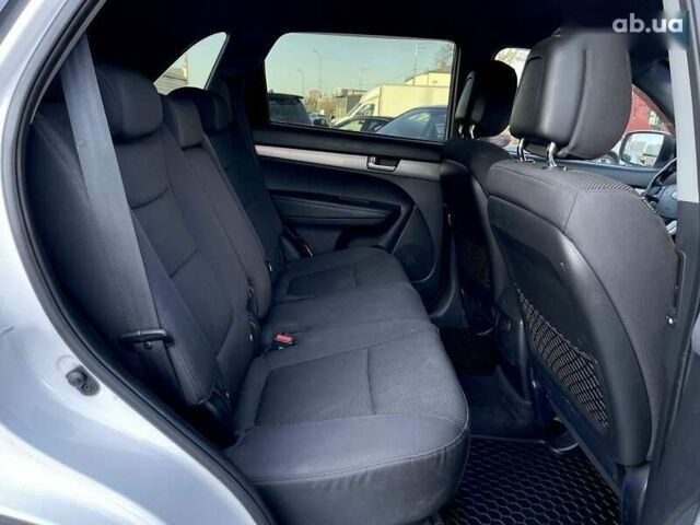 Киа Соренто, объемом двигателя 0 л и пробегом 135 тыс. км за 12800 $, фото 13 на Automoto.ua