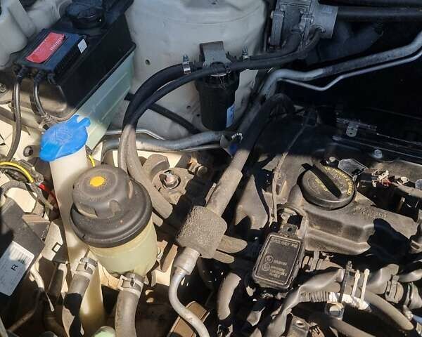 Киа Соренто, объемом двигателя 2.36 л и пробегом 358 тыс. км за 9900 $, фото 5 на Automoto.ua