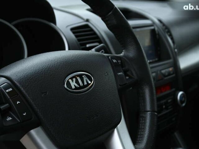 Киа Соренто, объемом двигателя 2.2 л и пробегом 213 тыс. км за 12999 $, фото 23 на Automoto.ua