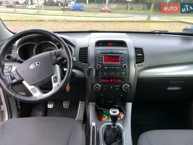 Кіа Соренто, об'ємом двигуна 2.2 л та пробігом 196 тис. км за 11000 $, фото 4 на Automoto.ua