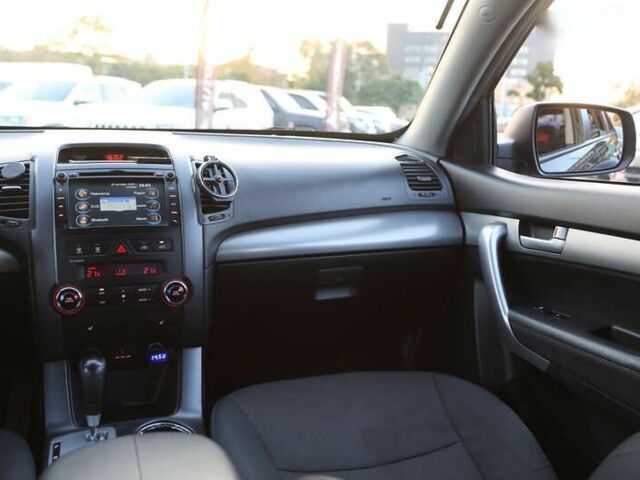 Киа Соренто, объемом двигателя 0 л и пробегом 119 тыс. км за 13000 $, фото 12 на Automoto.ua