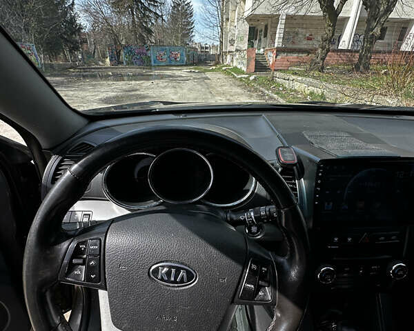 Киа Соренто, объемом двигателя 2.2 л и пробегом 205 тыс. км за 13000 $, фото 3 на Automoto.ua