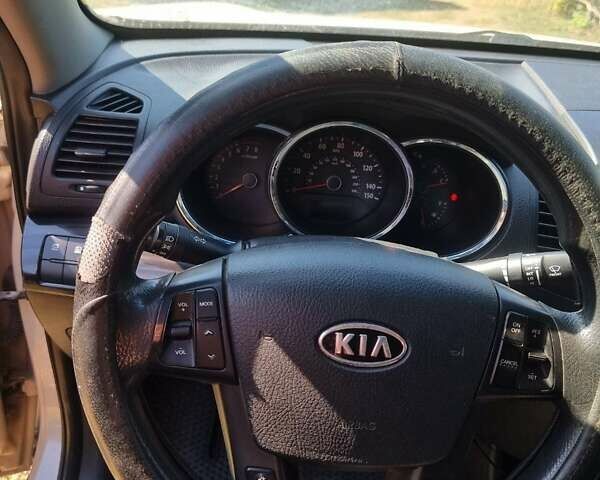 Киа Соренто, объемом двигателя 2.36 л и пробегом 358 тыс. км за 9900 $, фото 9 на Automoto.ua
