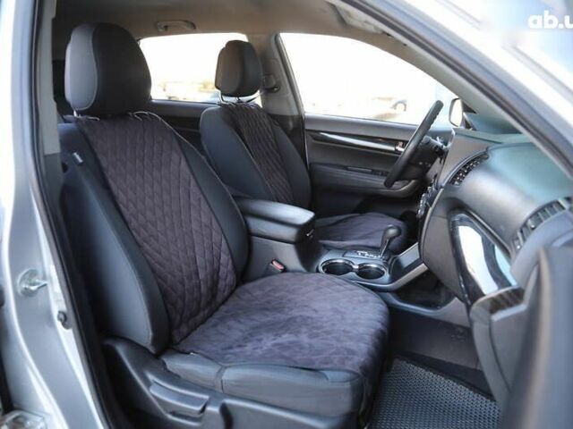 Киа Соренто, объемом двигателя 0 л и пробегом 211 тыс. км за 12000 $, фото 7 на Automoto.ua
