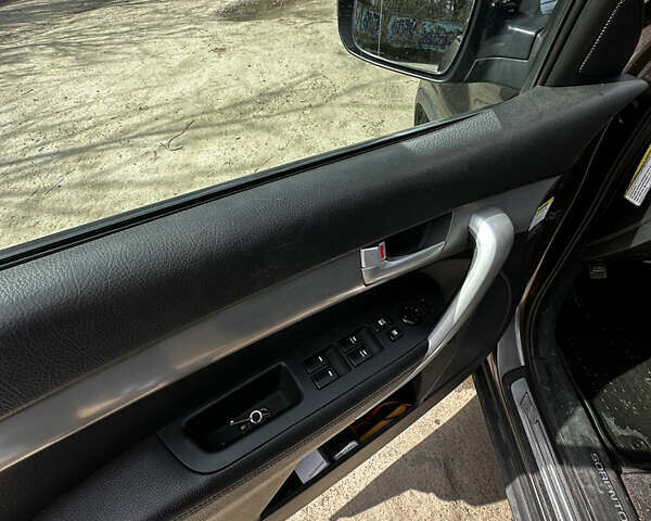 Киа Соренто, объемом двигателя 2.2 л и пробегом 205 тыс. км за 13000 $, фото 7 на Automoto.ua