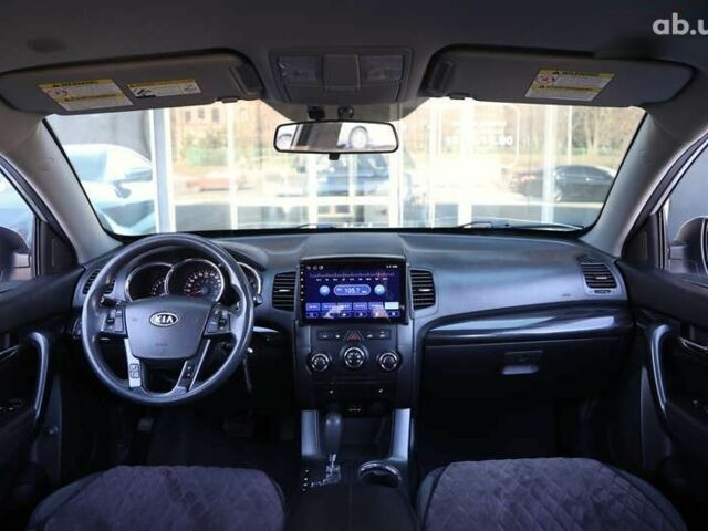 Киа Соренто, объемом двигателя 0 л и пробегом 211 тыс. км за 12000 $, фото 9 на Automoto.ua