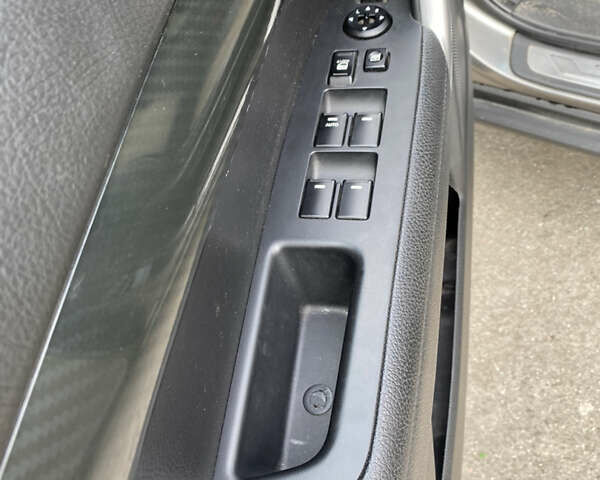 Киа Соренто, объемом двигателя 2.2 л и пробегом 232 тыс. км за 13700 $, фото 30 на Automoto.ua