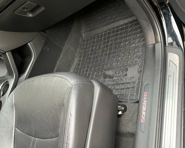Киа Соренто, объемом двигателя 2.2 л и пробегом 203 тыс. км за 14900 $, фото 11 на Automoto.ua