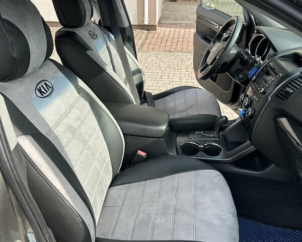 Киа Соренто, объемом двигателя 2.4 л и пробегом 10 тыс. км за 11000 $, фото 5 на Automoto.ua