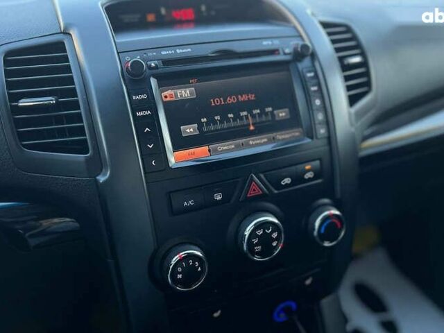 Кіа Соренто, об'ємом двигуна 0 л та пробігом 304 тис. км за 10600 $, фото 17 на Automoto.ua