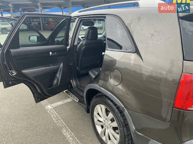 Киа Соренто, объемом двигателя 2.4 л и пробегом 260 тыс. км за 11200 $, фото 13 на Automoto.ua