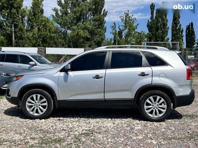 Кіа Соренто, об'ємом двигуна 2 л та пробігом 242 тис. км за 12700 $, фото 7 на Automoto.ua