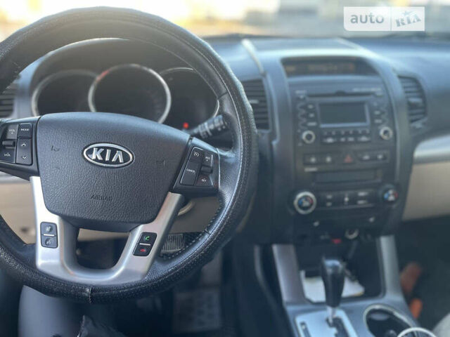 Кіа Соренто, об'ємом двигуна 2.2 л та пробігом 196 тис. км за 13500 $, фото 40 на Automoto.ua