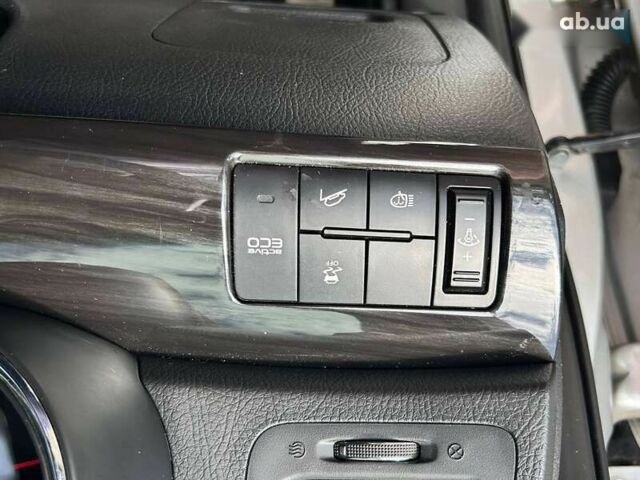 Кіа Соренто, об'ємом двигуна 2 л та пробігом 242 тис. км за 12700 $, фото 17 на Automoto.ua