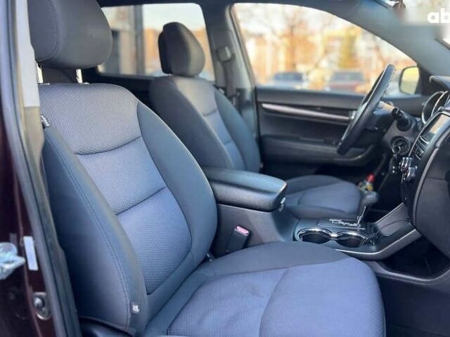 Кіа Соренто, об'ємом двигуна 0 л та пробігом 304 тис. км за 10600 $, фото 20 на Automoto.ua