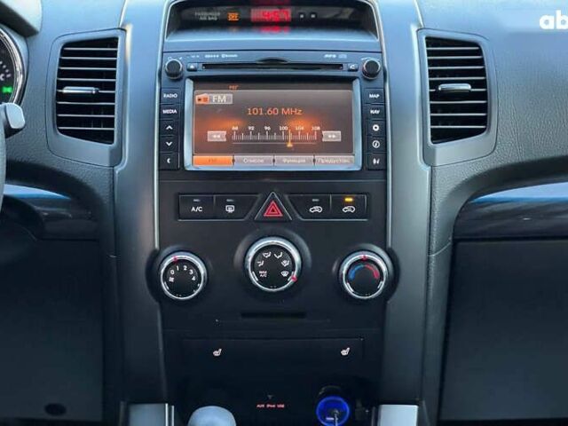 Кіа Соренто, об'ємом двигуна 0 л та пробігом 304 тис. км за 10600 $, фото 18 на Automoto.ua