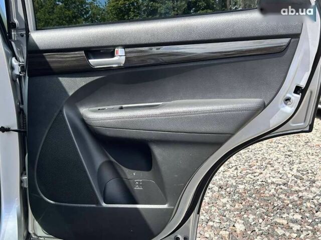 Кіа Соренто, об'ємом двигуна 2 л та пробігом 242 тис. км за 12700 $, фото 28 на Automoto.ua