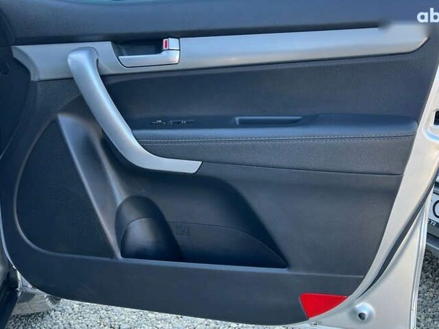 Киа Соренто, объемом двигателя 2.2 л и пробегом 305 тыс. км за 12999 $, фото 22 на Automoto.ua