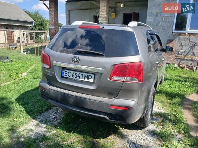 Киа Соренто, объемом двигателя 0 л и пробегом 280 тыс. км за 10500 $, фото 6 на Automoto.ua