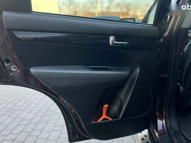Киа Соренто, объемом двигателя 0 л и пробегом 230 тыс. км за 11800 $, фото 22 на Automoto.ua