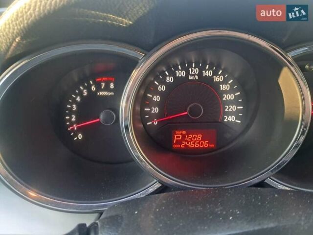 Киа Соренто, объемом двигателя 2.4 л и пробегом 246 тыс. км за 12500 $, фото 11 на Automoto.ua