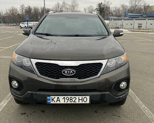 Киа Соренто, объемом двигателя 2.4 л и пробегом 260 тыс. км за 12600 $, фото 1 на Automoto.ua