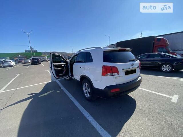 Киа Соренто, объемом двигателя 0 л и пробегом 130 тыс. км за 14200 $, фото 2 на Automoto.ua