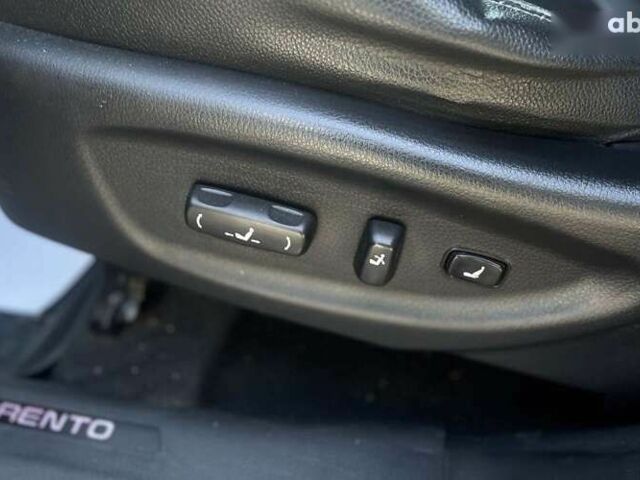 Киа Соренто, объемом двигателя 2.2 л и пробегом 255 тыс. км за 14500 $, фото 10 на Automoto.ua