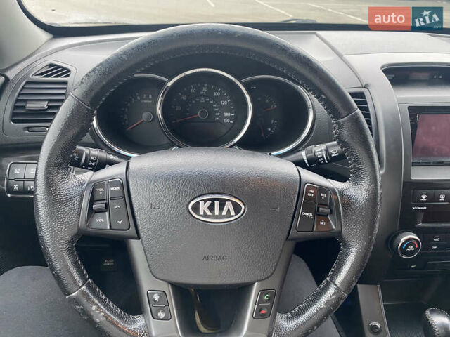 Киа Соренто, объемом двигателя 2.4 л и пробегом 260 тыс. км за 11200 $, фото 9 на Automoto.ua