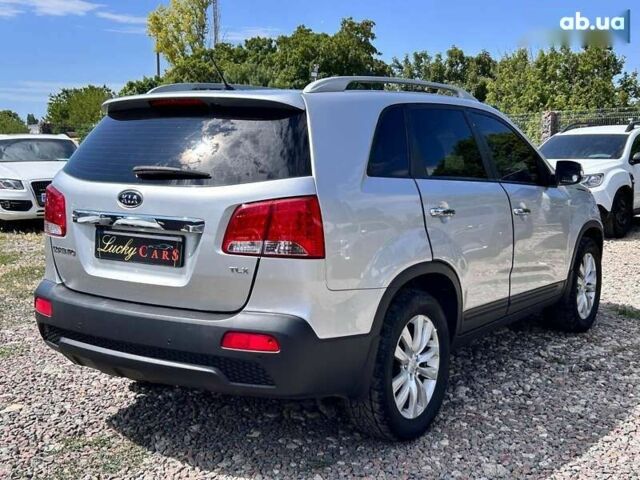 Кіа Соренто, об'ємом двигуна 2 л та пробігом 242 тис. км за 12700 $, фото 4 на Automoto.ua